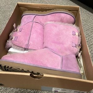 Bailey bow Uggs